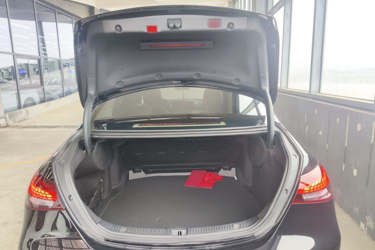 Used Mercedes-Benz E-Class 2022 E 300 L Luxury Model Trunk