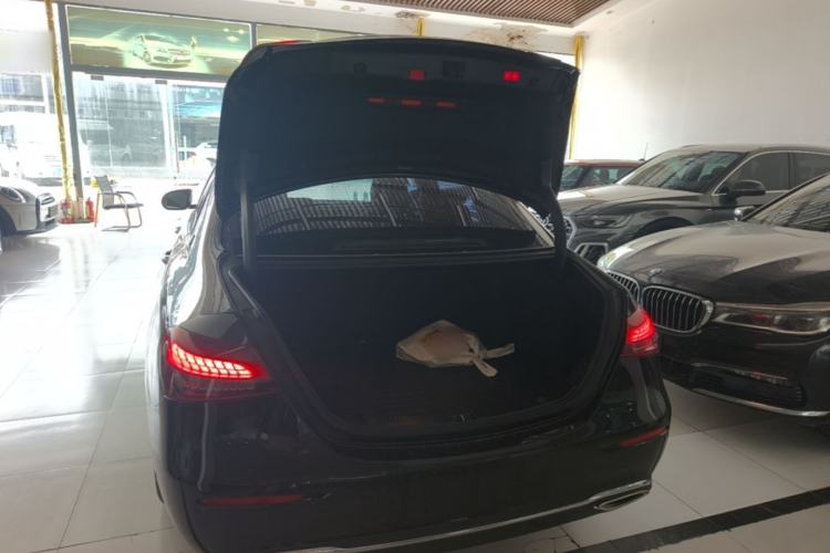 Used Mercedes-Benz E-Class 2022 Second Facelift E 300 L Fashion Edition Trunk