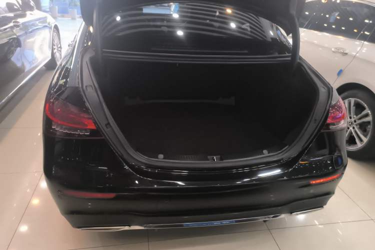 Used Mercedes-Benz E-Class 2022 Revised E 300 L Sport Luxury Edition Trunk
