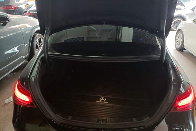 Used Mercedes-Benz E-Class 2022 Second Facelift E 300 L Sport Luxury Edition Trunk