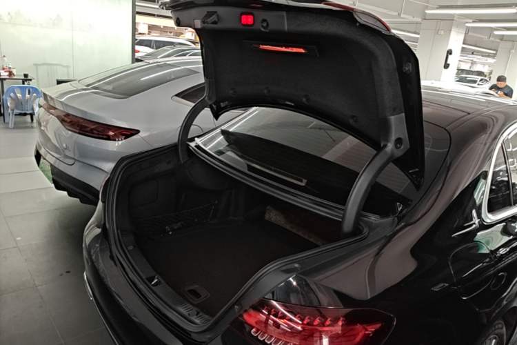 Used Mercedes-Benz E-Class 2022 Revised Version E 300 L Luxury Edition Trunk