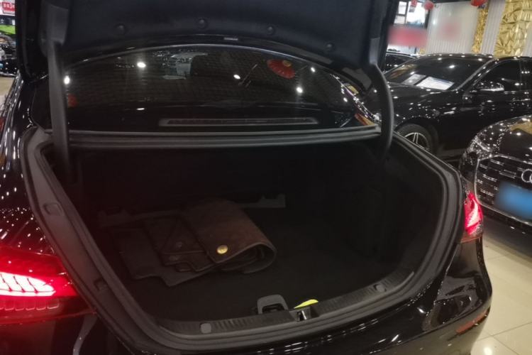 Used Mercedes-Benz E-Class 2022 Second Facelift E 300 L Luxury Edition Trunk