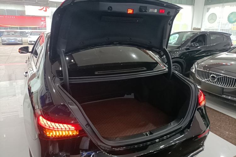 Used Mercedes-Benz E-Class 2022 E 300 L Stylish Model Trunk