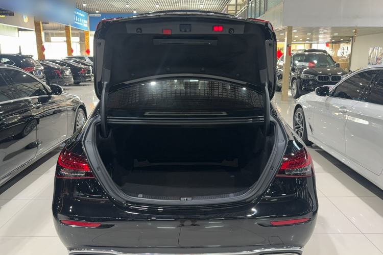 Used Mercedes-Benz E-Class 2022 Updated E 300 L Stylish Edition Trunk