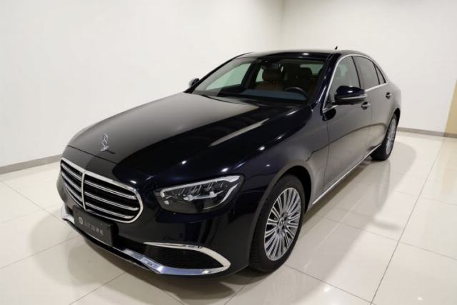 Używany Mercedes-Benz E-Class 2022 Updated E 300 L Stylish Edition