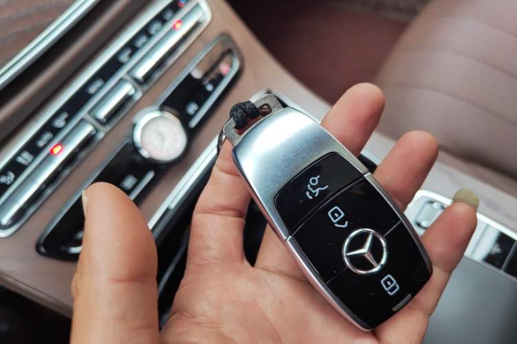 Used Mercedes-Benz E-Class 2022 Revised Version E 300 L Luxury Edition Vehicle Key