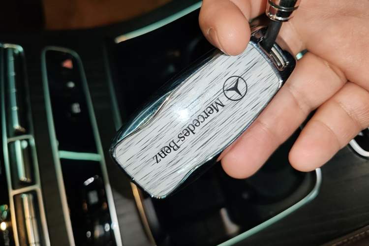 Used Mercedes-Benz E-Class 2022 Second Facelift E 300 L Sporty and Stylish Edition Vehicle Key