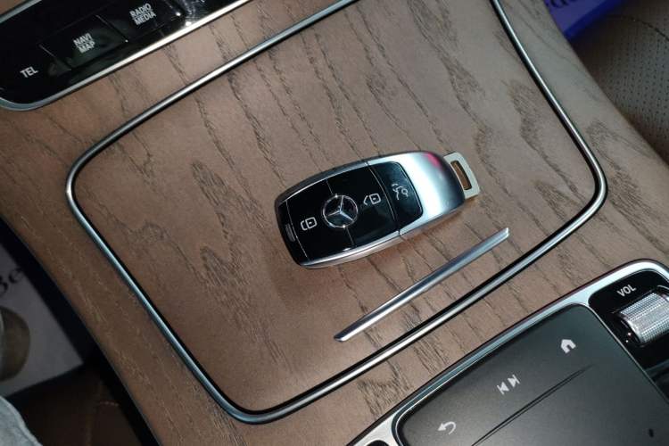 Used Mercedes-Benz E-Class 2022 E 300 L Stylish Model Vehicle Key