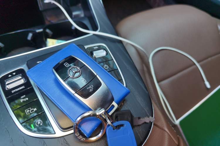 Used Mercedes-Benz E-Class 2022 E 300 L Sporty and Stylish Model Vehicle Key