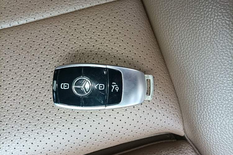 Used Mercedes-Benz E-Class 2022 Restyled E 260 L Sport Edition Vehicle Key