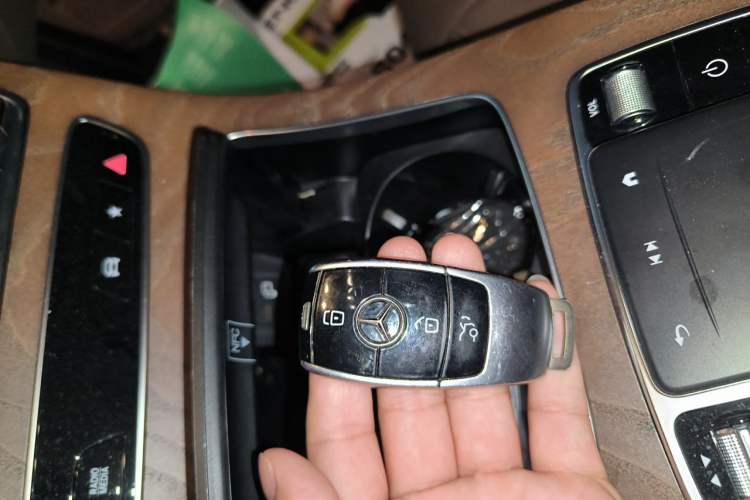 Used Mercedes-Benz E-Class 2022 E 300 L Stylish Model Vehicle Key