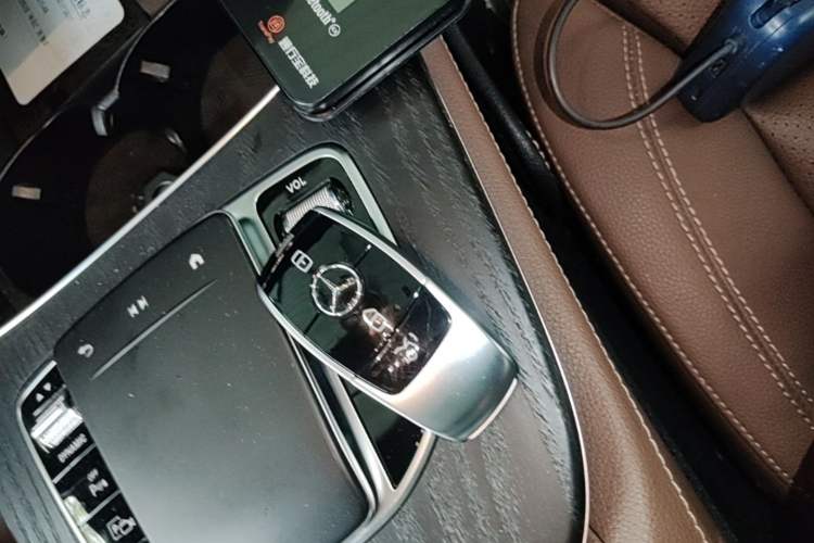 Used Mercedes-Benz E-Class 2022 Revised E 300 L Sporty and Stylish Edition Vehicle Key