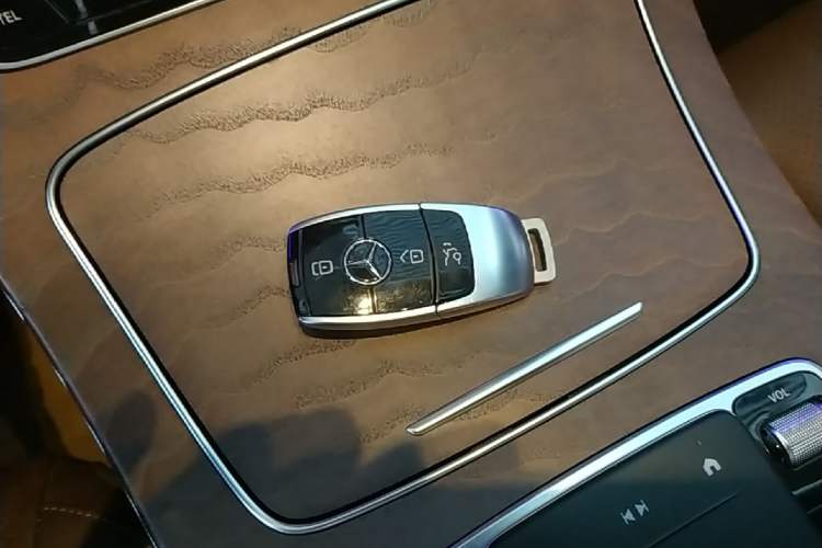 Used Mercedes-Benz E-Class 2022 Revised Version E 300 L Luxury Edition Vehicle Key