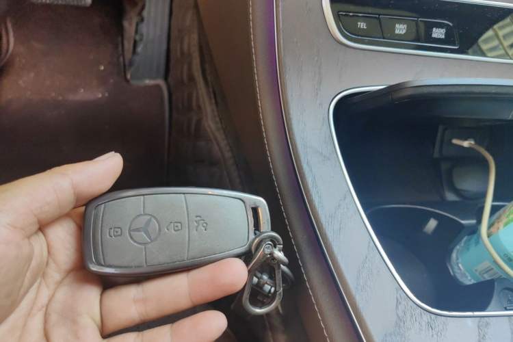 Used Mercedes-Benz E-Class 2022 Revised E 300 L Sport Luxury Edition Vehicle Key
