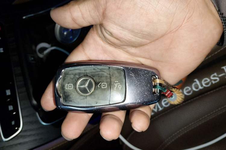 Used Mercedes-Benz E-Class 2022 Revised E 300 L Sport Luxury Edition Vehicle Key