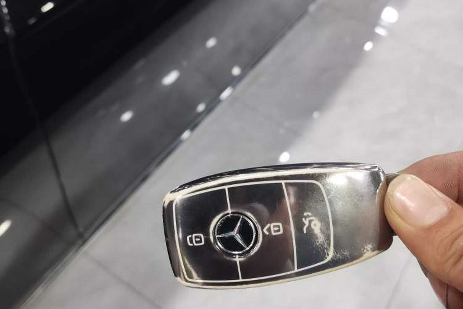 Used Mercedes-Benz E-Class 2022 Second Facelift E 300 L Fashion Edition Vehicle Key