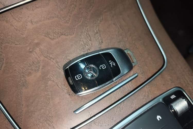 Used Mercedes-Benz E-Class 2022 E 260 L Vehicle Key