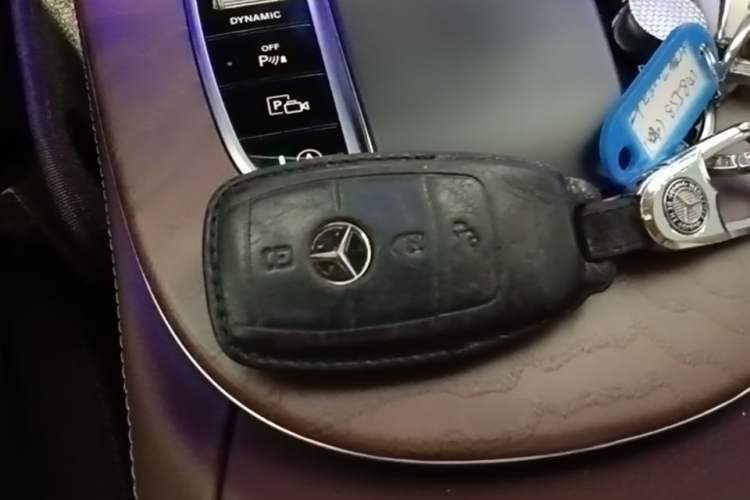 Used Mercedes-Benz E-Class 2022 Revised Version E 300 L Luxury Edition Vehicle Key