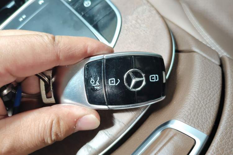 Used Mercedes-Benz E-Class 2022 Revised Version E 300 L Fashion Edition Vehicle Key