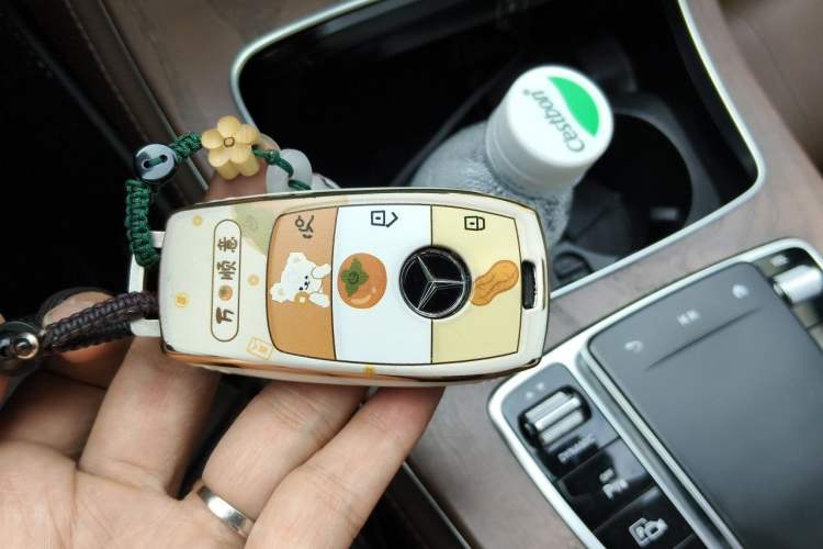 Used Mercedes-Benz E-Class 2022 Second Facelift E 300 L Luxury Edition Vehicle Key