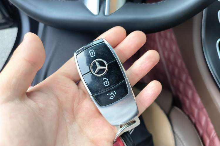 Used Mercedes-Benz E-Class 2022 E 260 L Sport Edition Vehicle Key