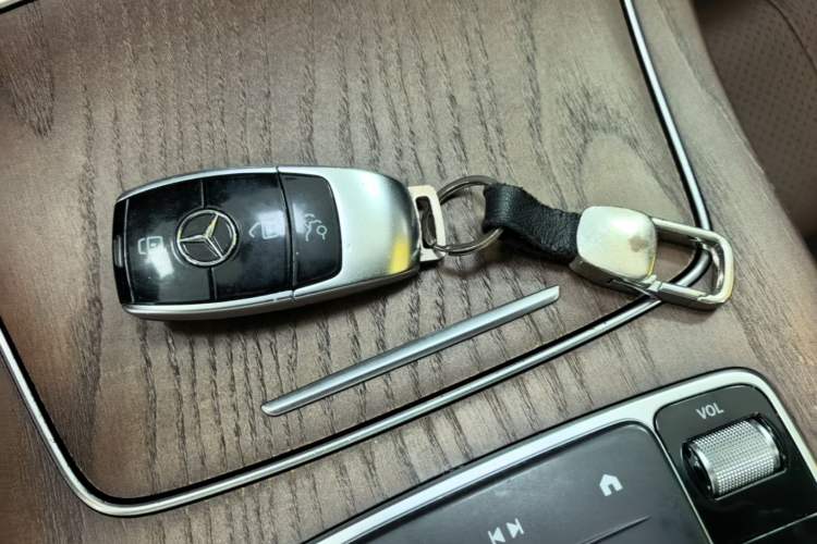 Used Mercedes-Benz E-Class 2022 E 260 L Vehicle Key