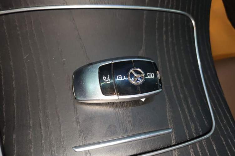 Used Mercedes-Benz E-Class 2022 Second Facelift E 260 L Sport Edition Vehicle Key