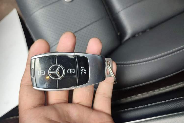 Used Mercedes-Benz E-Class 2022 Updated E 300 L Stylish Edition Vehicle Key