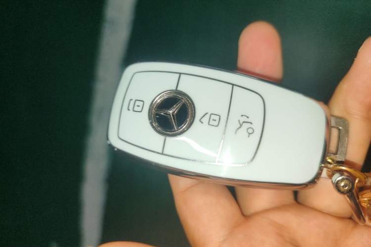Used Mercedes-Benz E-Class 2022 Updated E 300 L Stylish Edition Vehicle Key