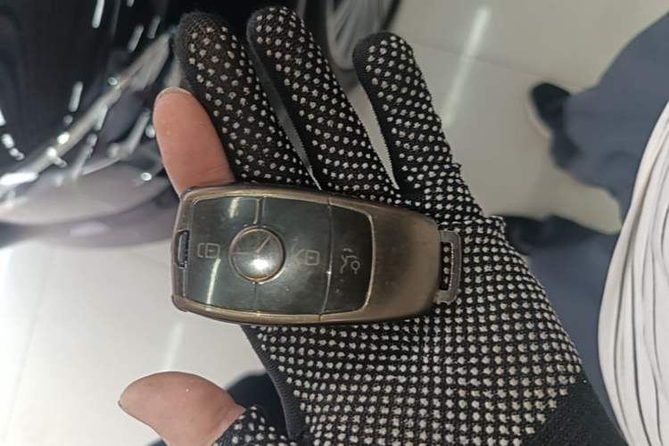 Used Mercedes-Benz E-Class 2022 Revised Version E 300 L Fashion Edition Vehicle Key