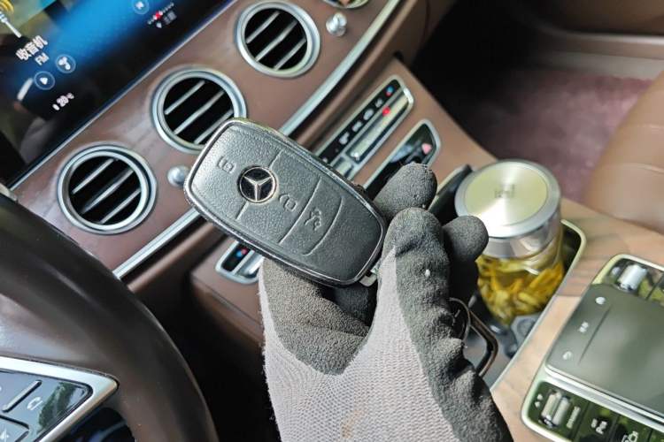 Used Mercedes-Benz E-Class 2022 Revised Version E 300 L Fashion Edition Vehicle Key