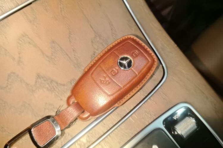Used Mercedes-Benz E-Class 2022 Second Facelift E 300 L Fashion Edition Vehicle Key