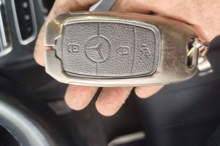 Used Mercedes-Benz E-Class 2022 E 300 Stylish Sports Edition Vehicle Key