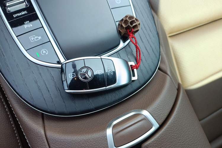 Used Mercedes-Benz E-Class 2022 Revised E 300 L Sporty and Stylish Edition Vehicle Key