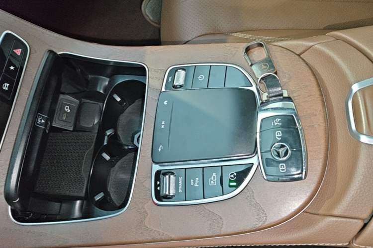 Used Mercedes-Benz E-Class 2022 E 300 L Stylish Model Vehicle Key