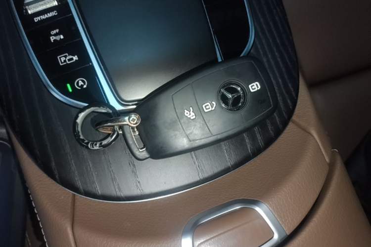 Used Mercedes-Benz E-Class 2022 E 260 L Sport Edition Vehicle Key