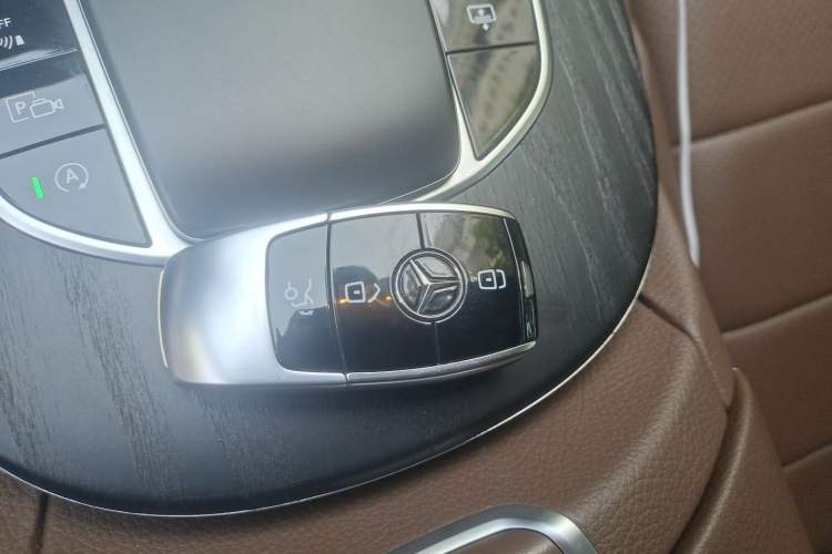 Used Mercedes-Benz E-Class 2022 E 300 L Sport Luxury Edition Vehicle Key
