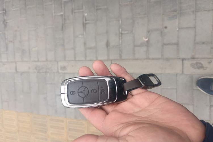 Used Mercedes-Benz E-Class 2022 E 300 Stylish Sports Edition Vehicle Key