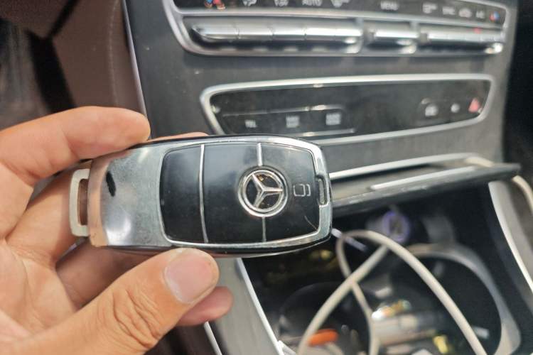 Used Mercedes-Benz E-Class 2022 Restyled E 260 L Sport Edition Vehicle Key