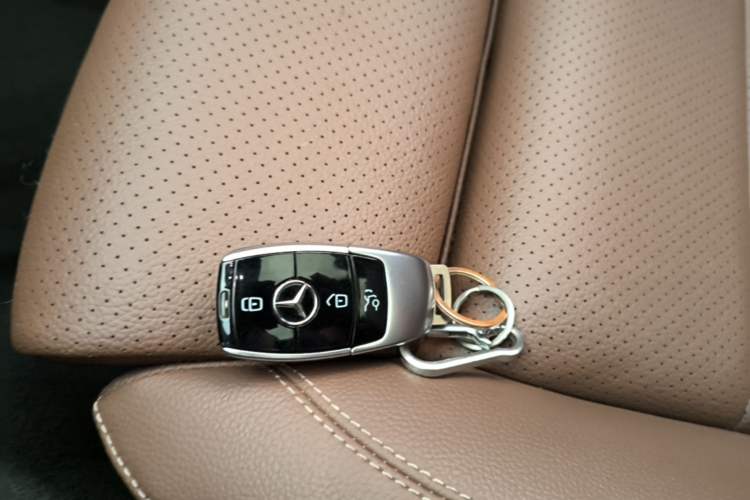 Used Mercedes-Benz E-Class 2022 Revised E 300 L Sport Luxury Edition Vehicle Key