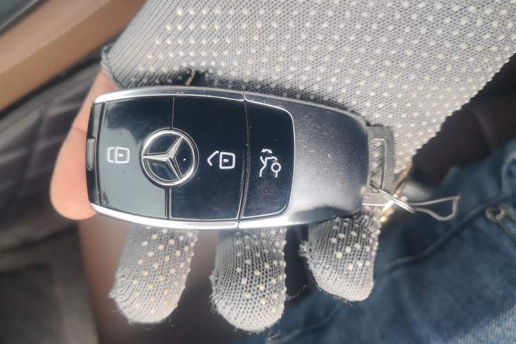 Used Mercedes-Benz E-Class 2022 E 260 L Vehicle Key