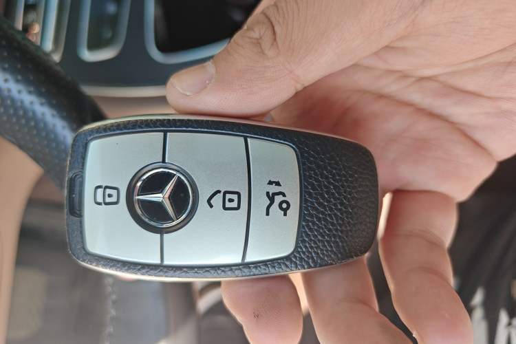 Used Mercedes-Benz E-Class 2022 Revised E 300 L Sporty and Stylish Edition Vehicle Key