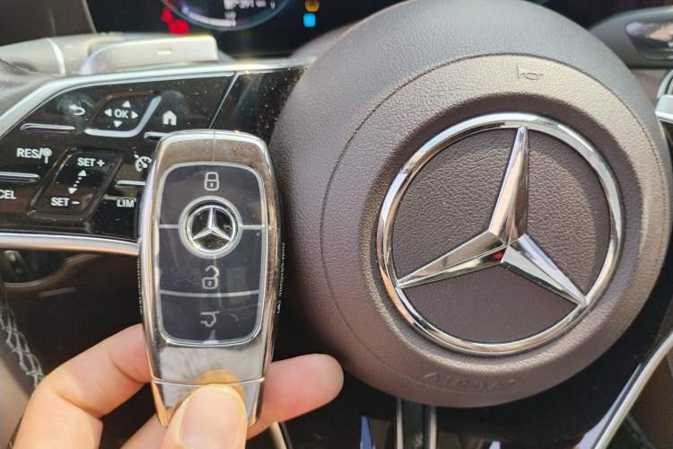 Used Mercedes-Benz E-Class 2022 Revised Version E 300 L Luxury Edition Vehicle Key