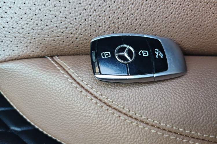 Used Mercedes-Benz E-Class 2022 E 300 L Stylish Model Vehicle Key