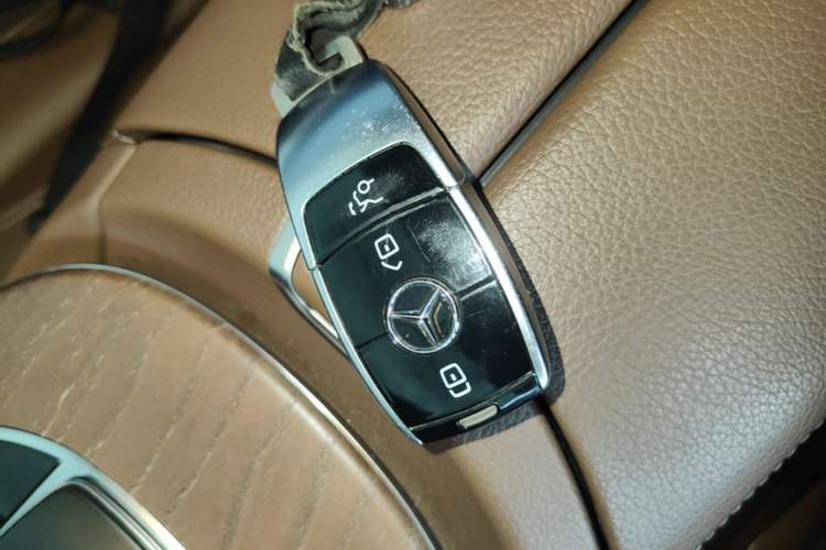 Used Mercedes-Benz E-Class 2022 Revised Version E 300 L Fashion Edition Vehicle Key