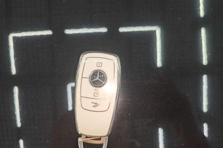 Used Mercedes-Benz E-Class 2022 Revised Version E 300 L Fashion Edition Vehicle Key