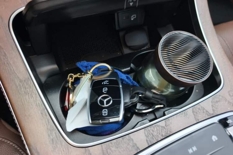 Used Mercedes-Benz E-Class 2022 E 300 L Stylish Model Vehicle Key