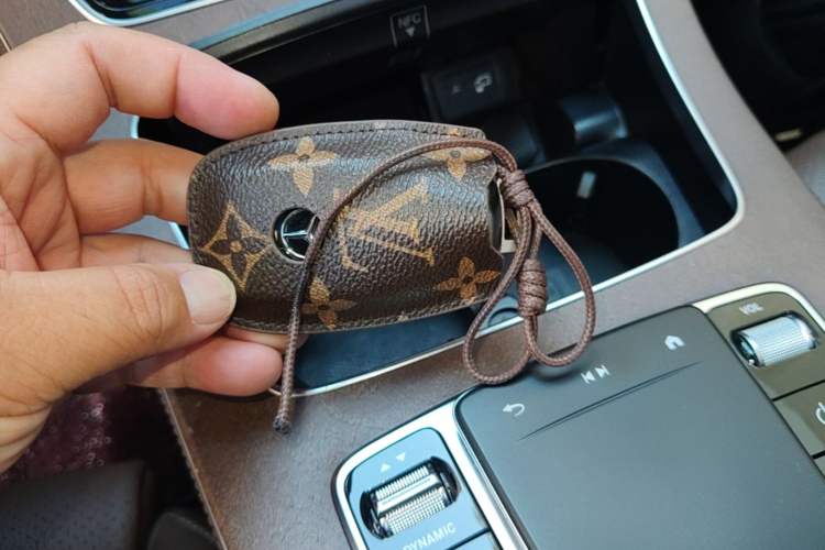 Used Mercedes-Benz E-Class 2022 Updated E 300 L Luxury Edition Vehicle Key