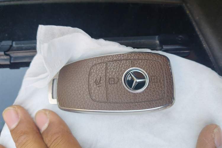 Used Mercedes-Benz E-Class 2022 Updated E 300 L Luxury Edition Vehicle Key