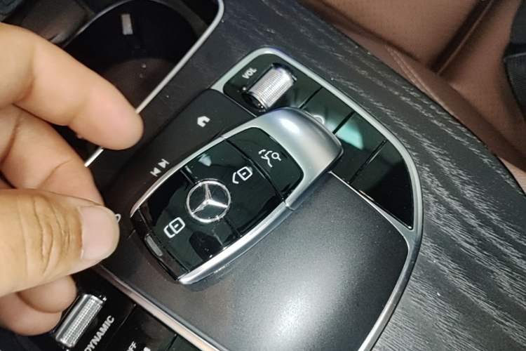 Used Mercedes-Benz E-Class 2022 Revised E 300 L Sporty and Stylish Edition Vehicle Key